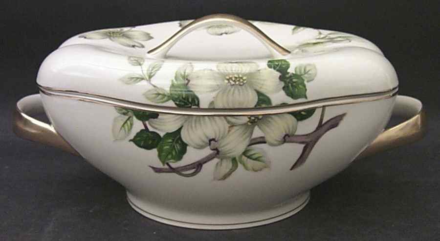 Livonia  Oval Covered Vegetable by Meito-1