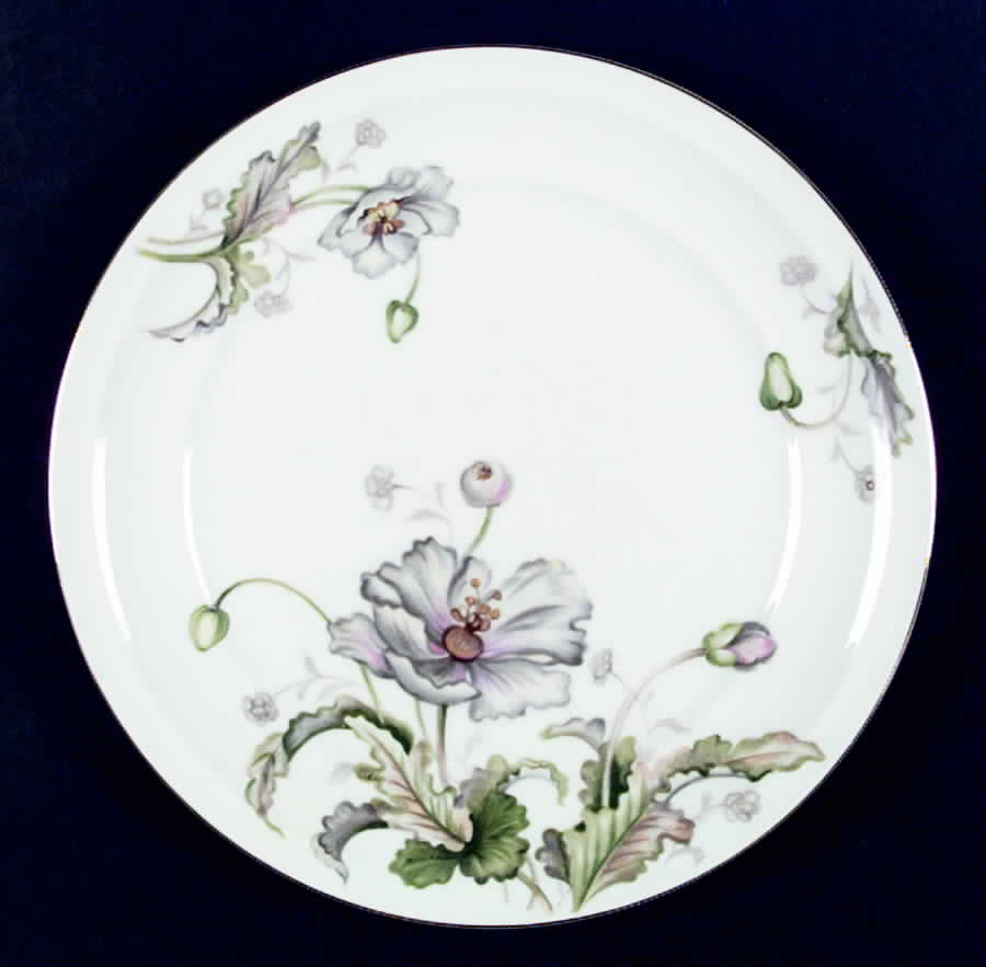 Lotus Dinner Plate by Meito-1