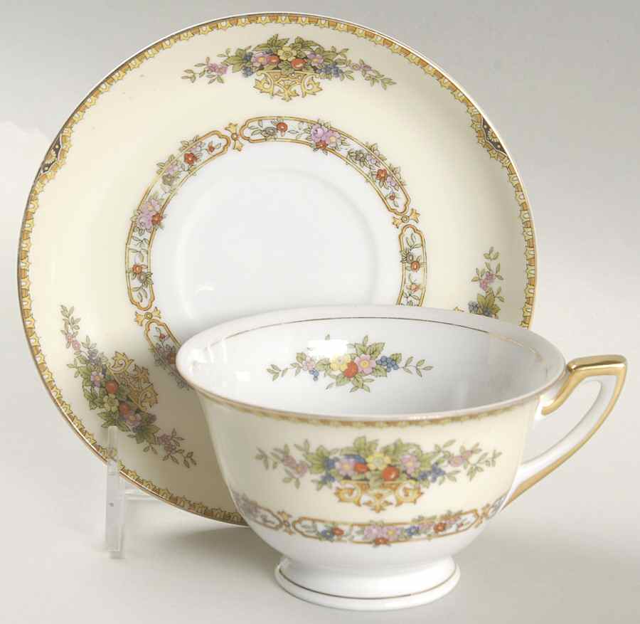 The Malta Footed Cup & Saucer Set by Meito-1