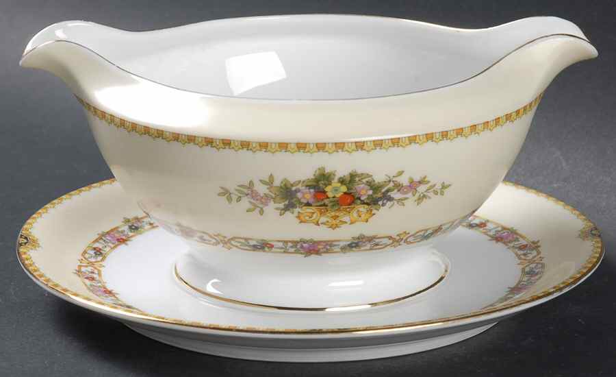 The Malta Gravy Boat with Attached Underplate by Meito-1