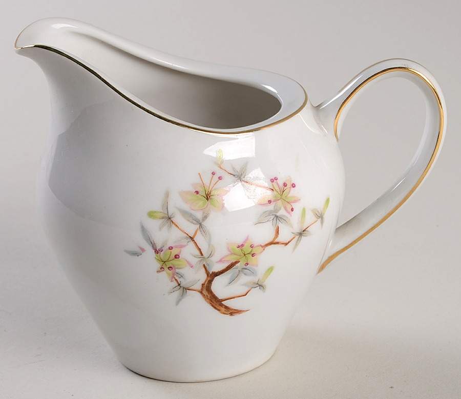 Mandarin Creamer by Meito-1