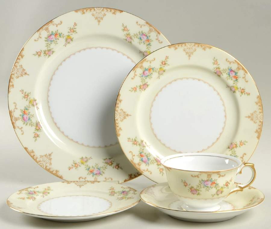 Marie 5 Piece Place Setting by Meito-1