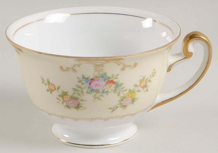 Marie Footed Cup by Meito-1
