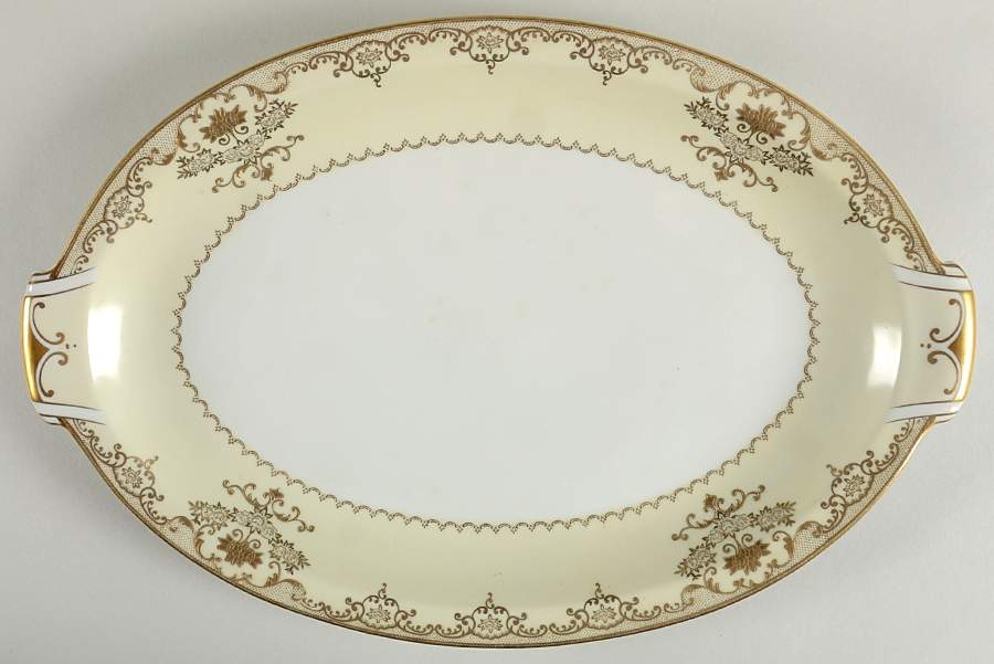 Prince Royal (Marquis) 17" Oval Serving Platter by Meito-1