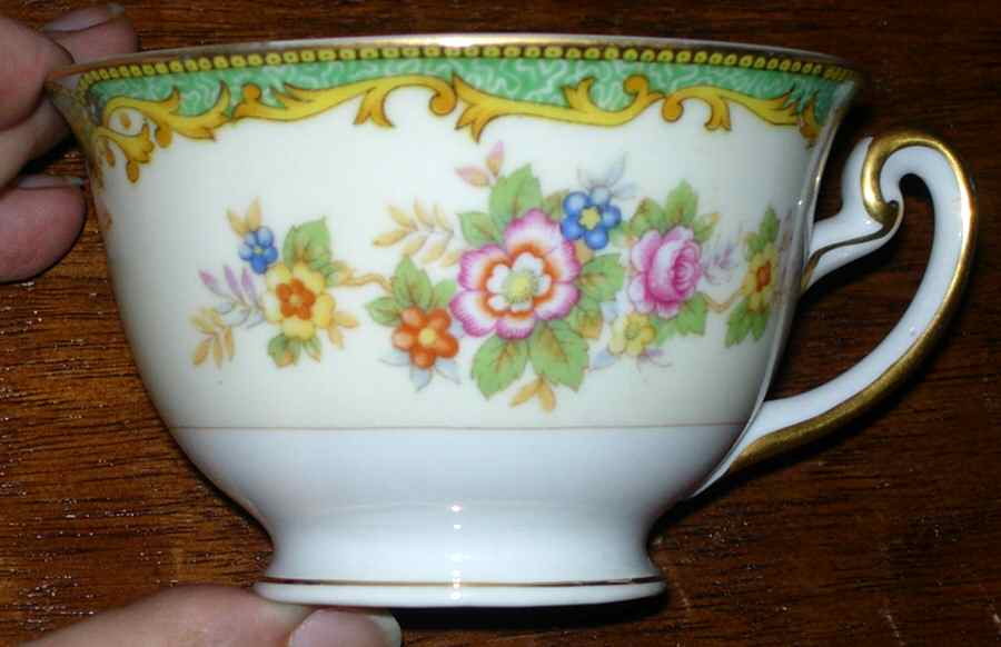 MEI104 Footed Cup by Meito-1