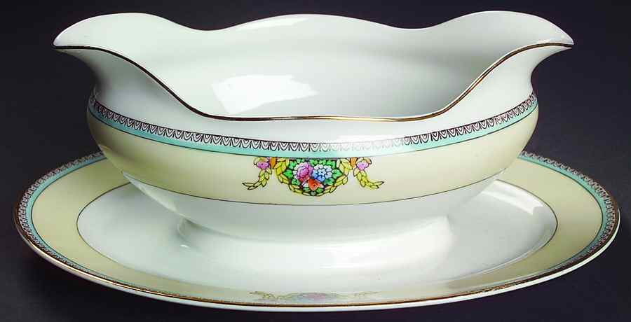 MEI11 Gravy Boat with Attached Underplate by Meito-1