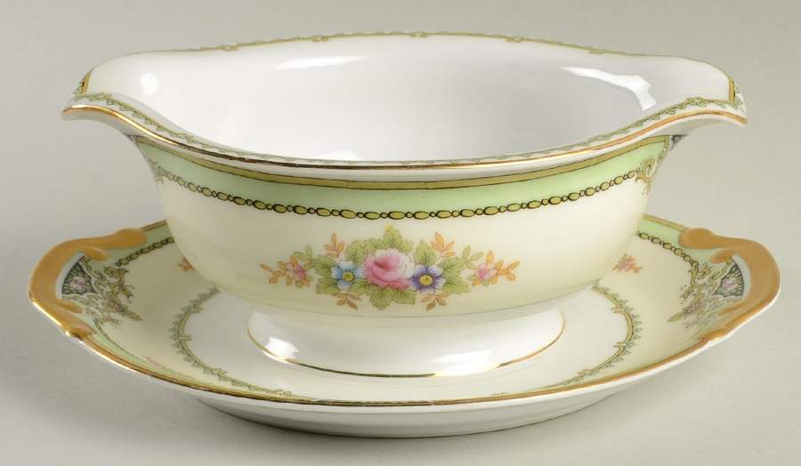 MEI123 Gravy Boat with Attached Underplate by Meito-1