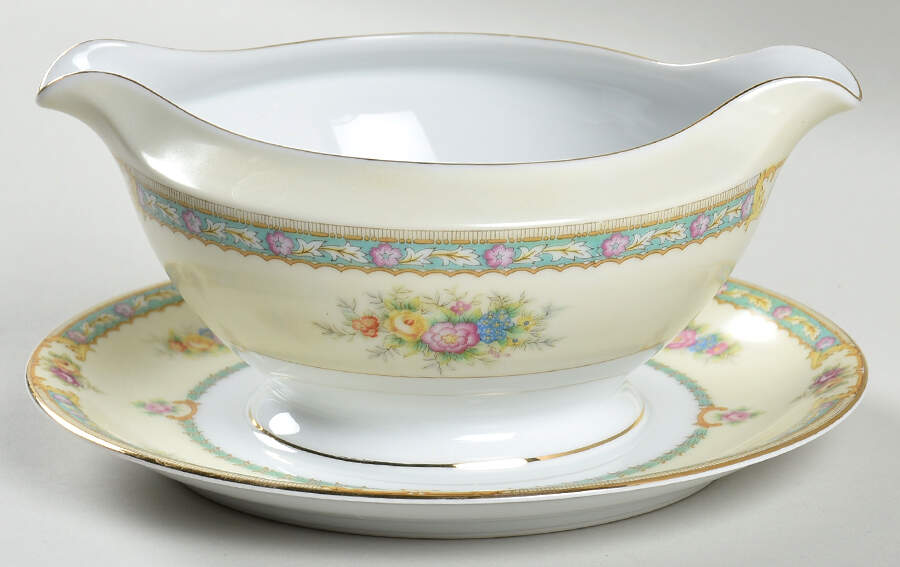 MEI130 Gravy Boat with Attached Underplate by Meito-1