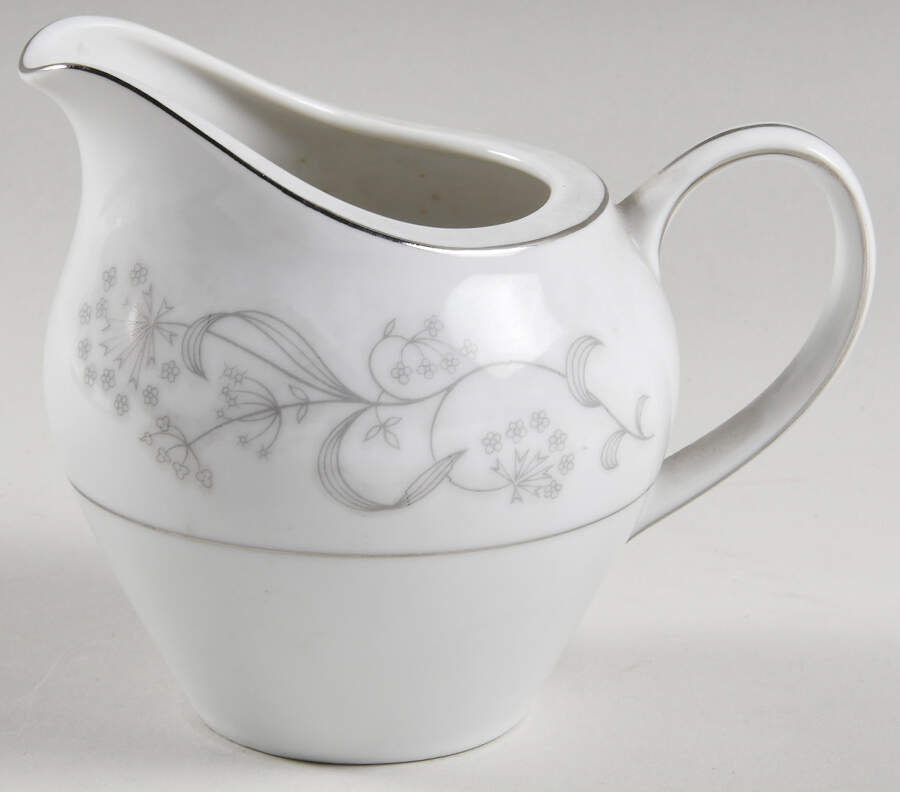 MEI132 (F & B JAPAN) Creamer by Meito-1