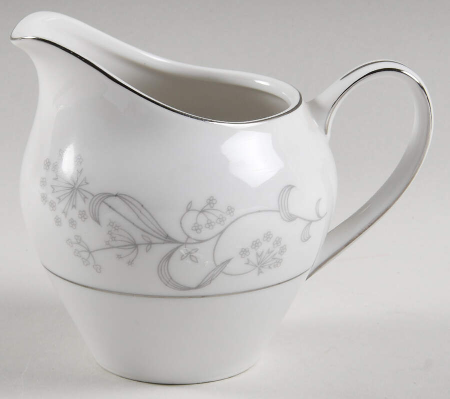 MEI132 (F & B JAPAN) Creamer by Meito-1