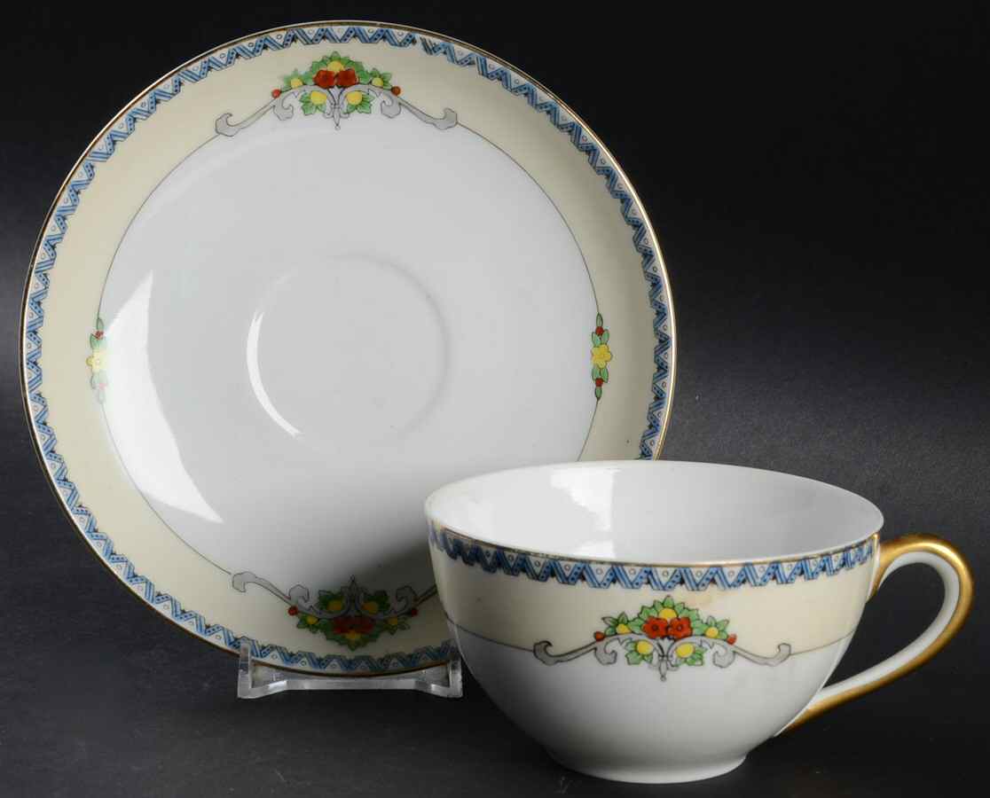 MEI151 Flat Cup & Saucer Set by Meito-1