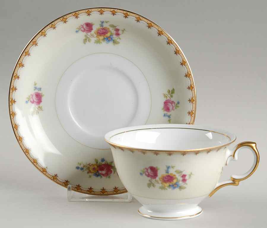 MEI155 Footed Cup & Saucer Set by Meito-1