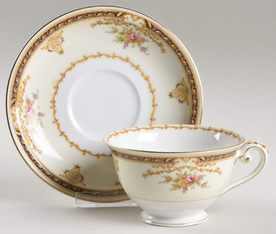 MEI16 Footed Cup & Saucer Set by Meito-1