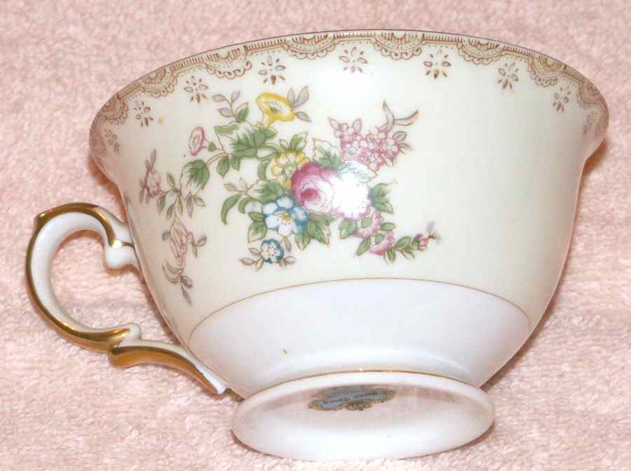 MEI167 Footed Cup by Meito-1