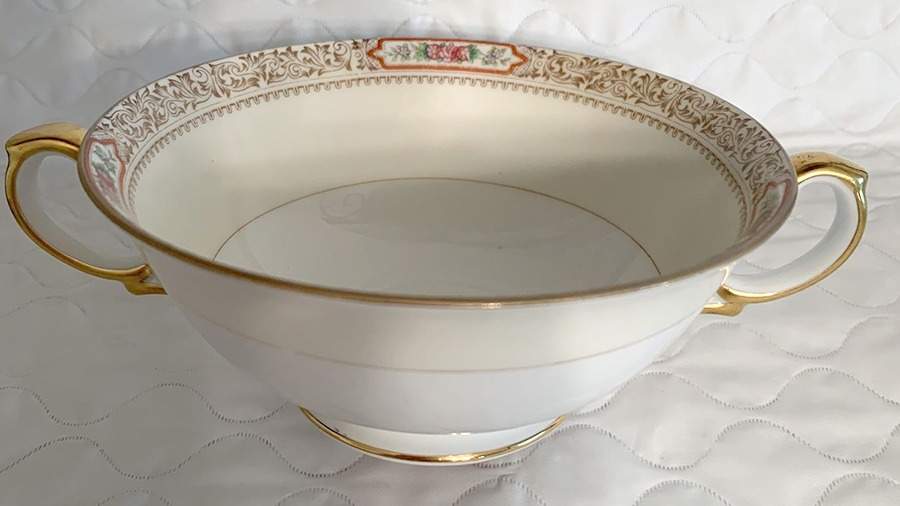 MEI184 Footed Cream Soup Bowl by Meito-1