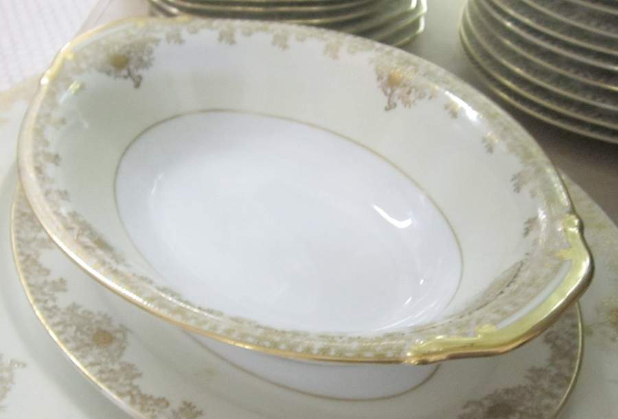 MEI187 9" Oval Vegetable Bowl by Meito-1