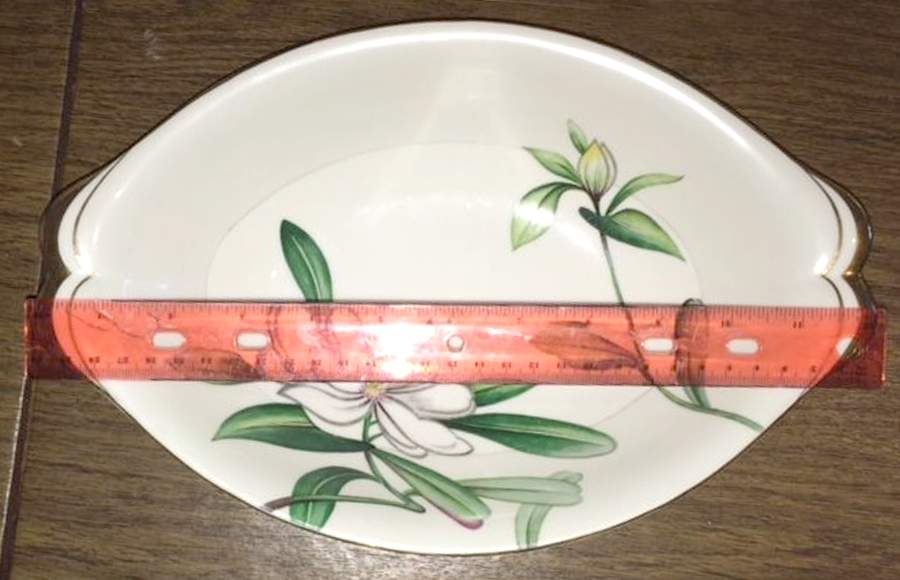 MEI206 12" Oval Vegetable Bowl by Meito-1