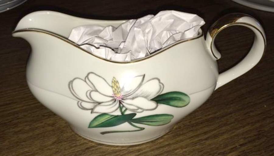 MEI206 Gravy Boat by Meito-1