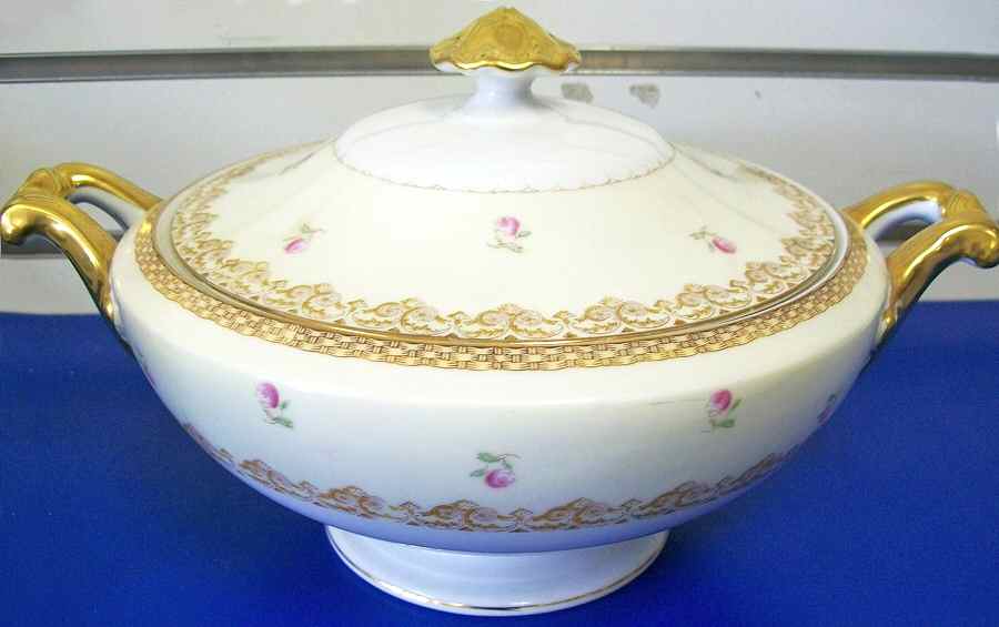 MEI215 Round Covered Vegetable by Meito-1