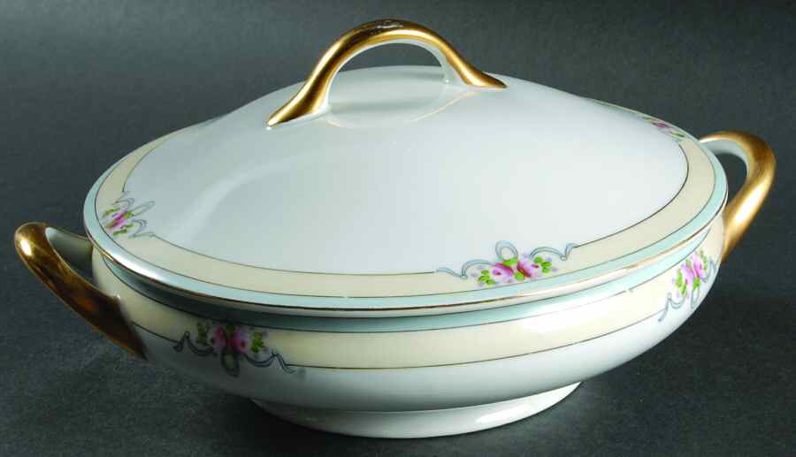 MEI222 Round Covered Vegetable by Meito-1