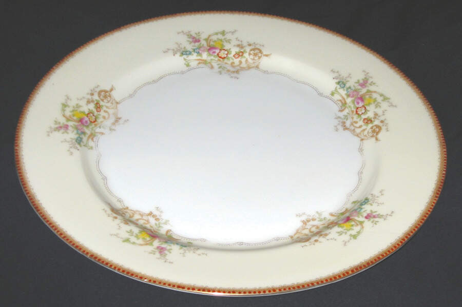 V2066 Dinner Plate by Meito-1
