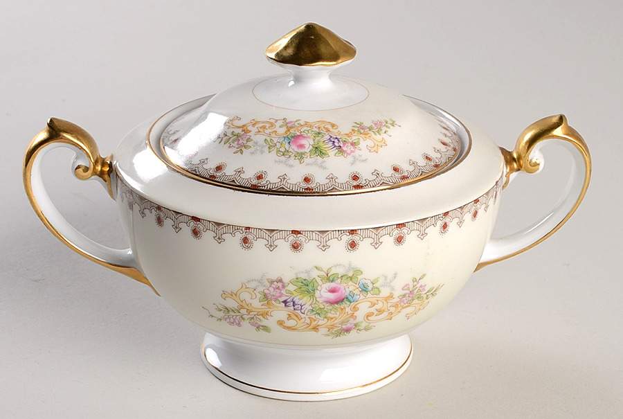 V1979 Sugar Bowl & Lid by Meito-1