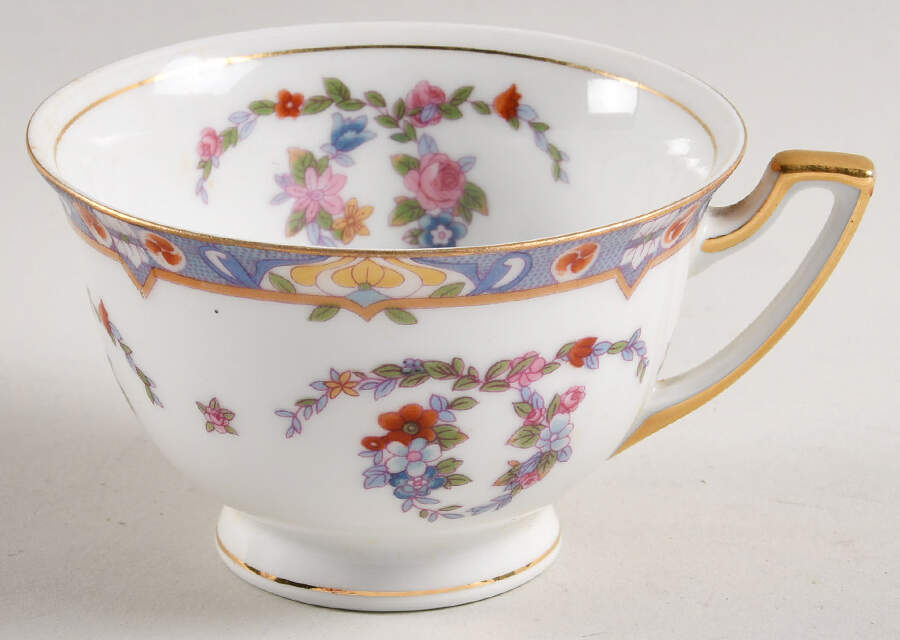 MEI26 Footed Cup by Meito-1