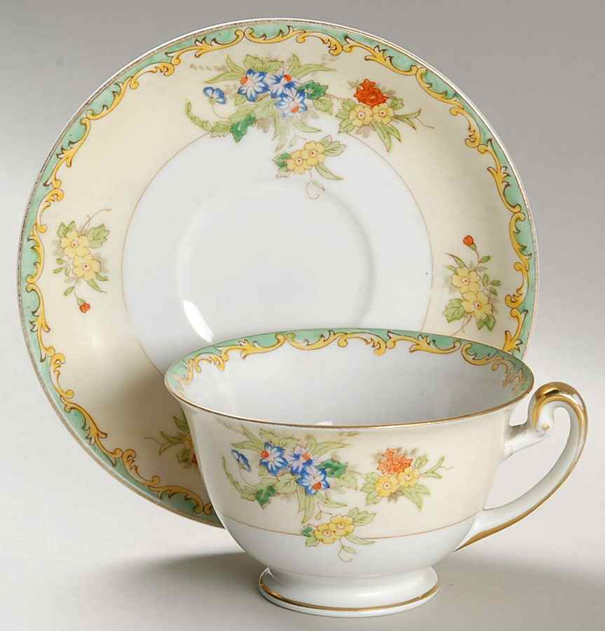 MEI268 Footed Cup & Saucer Set by Meito-1