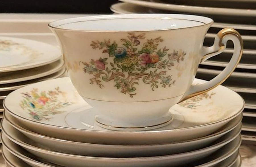 MEI272 Footed Cup & Saucer Set by Meito-1