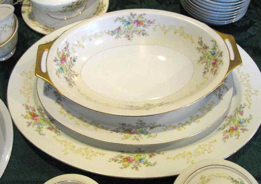 MEI272 9" Oval Vegetable Bowl by Meito-1