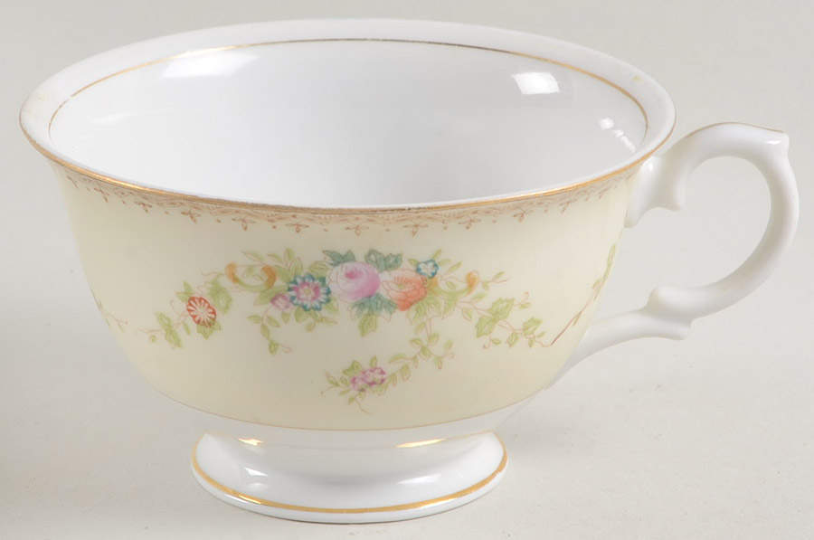 MEI287 Traditional Footed Cup by Meito-1