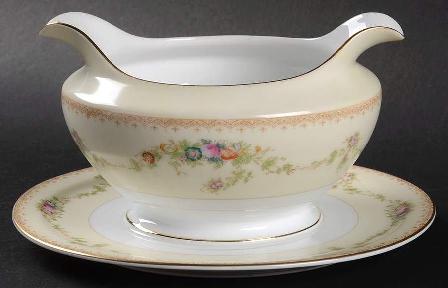 MEI287 Gravy Boat with Attached Underplate by Meito-1