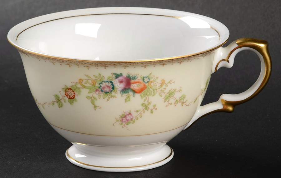 MEI287 Footed Cup by Meito-1