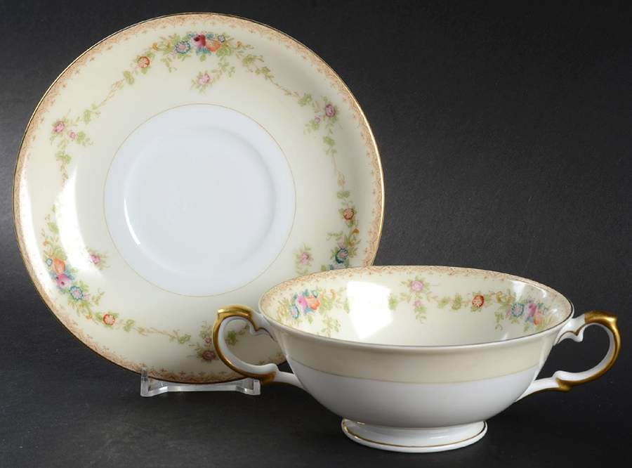 MEI287 Footed Cream Soup Bowl & Saucer Set by Meito-1