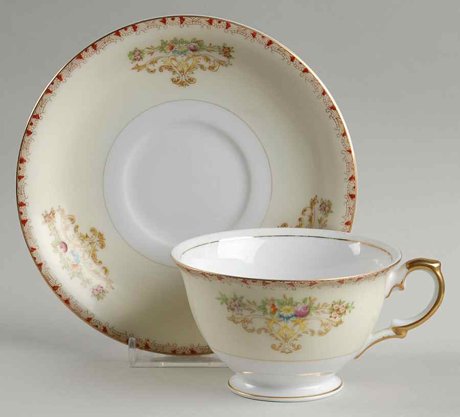 MEI29 Footed Cup & Saucer Set by Meito-1