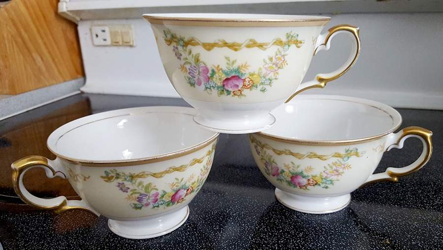 MEI355 Footed Cup by Meito-1