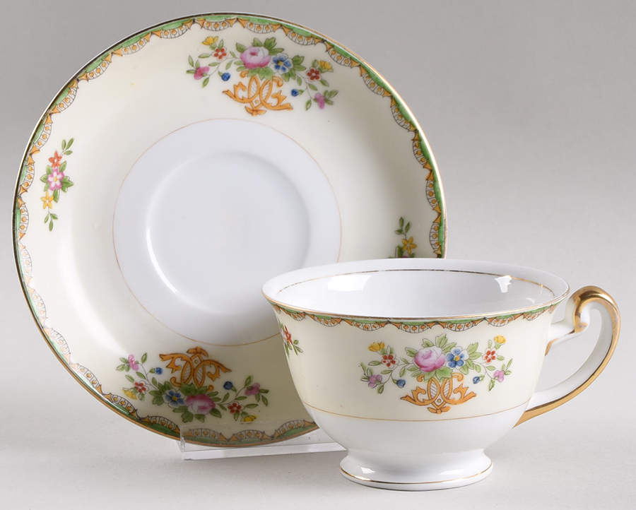 MEI36 Footed Cup & Saucer Set by Meito-1