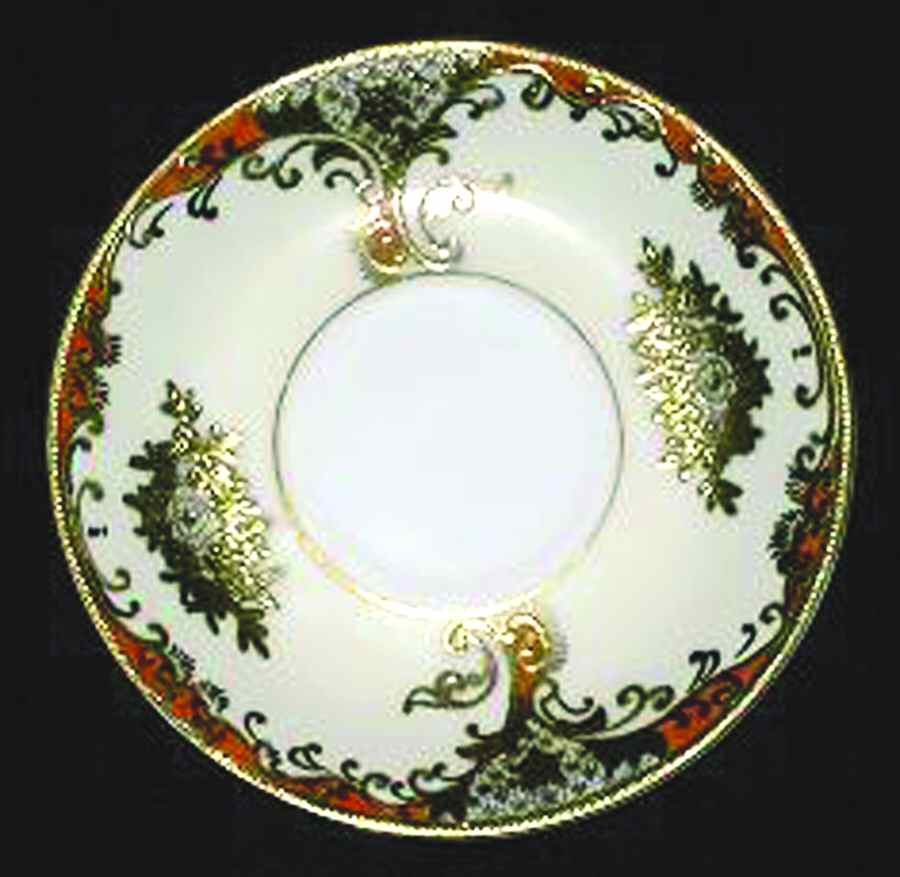 Regency Saucer by Meito-1