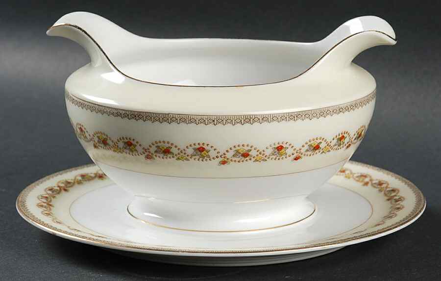 MEI400 Gravy Boat with Attached Underplate by Meito-1