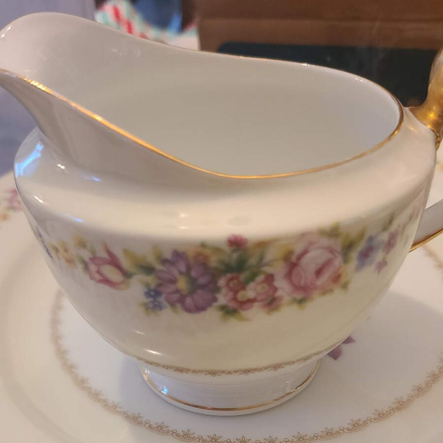 MEI269 Creamer by Meito-1
