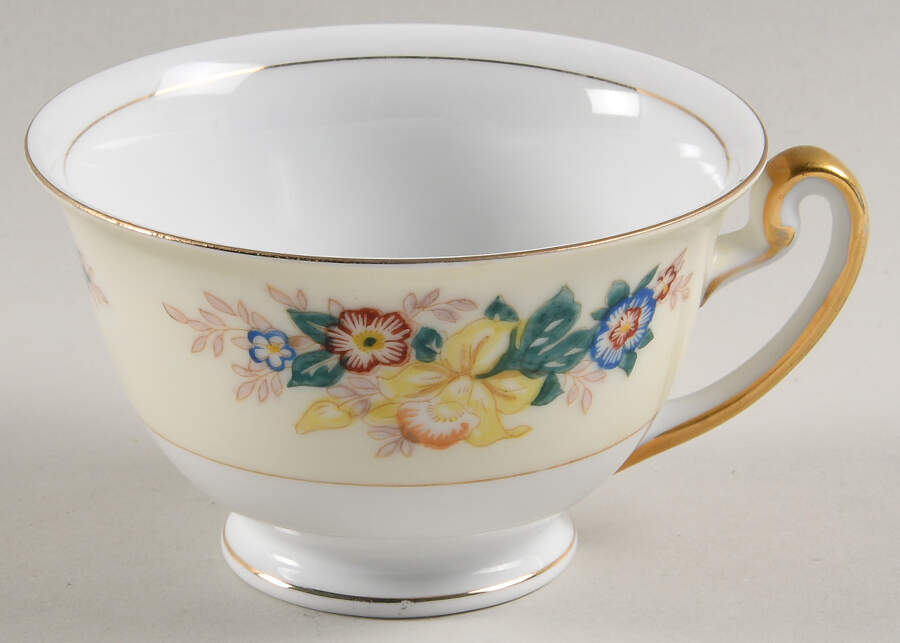MEI428 Footed Cup by Meito-1