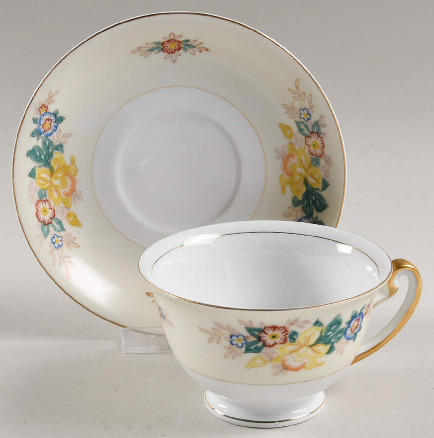 MEI428 Footed Cup & Saucer Set by Meito-1