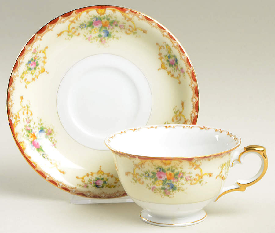 MEI436 Footed Cup & Saucer Set by Meito-1
