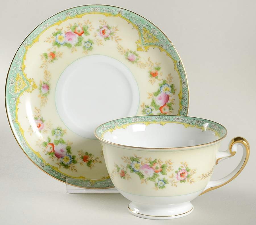 MEI44 Footed Cup & Saucer Set by Meito-1