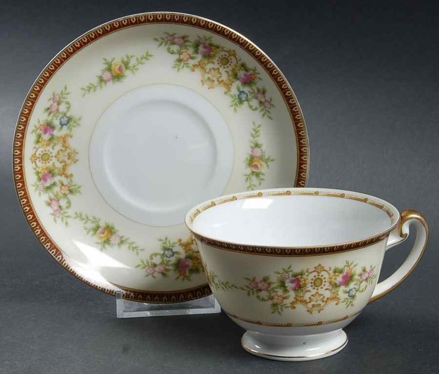 MEI57 Footed Cup & Saucer Set by Meito-1