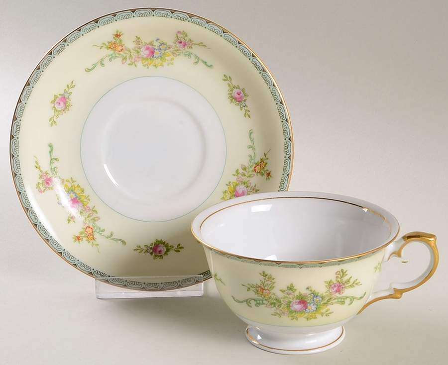 MEI59 Footed Cup & Saucer Set by Meito-1