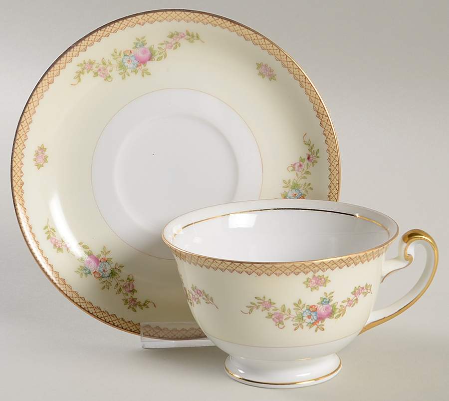 MEI64 Footed Cup & Saucer Set by Meito-1