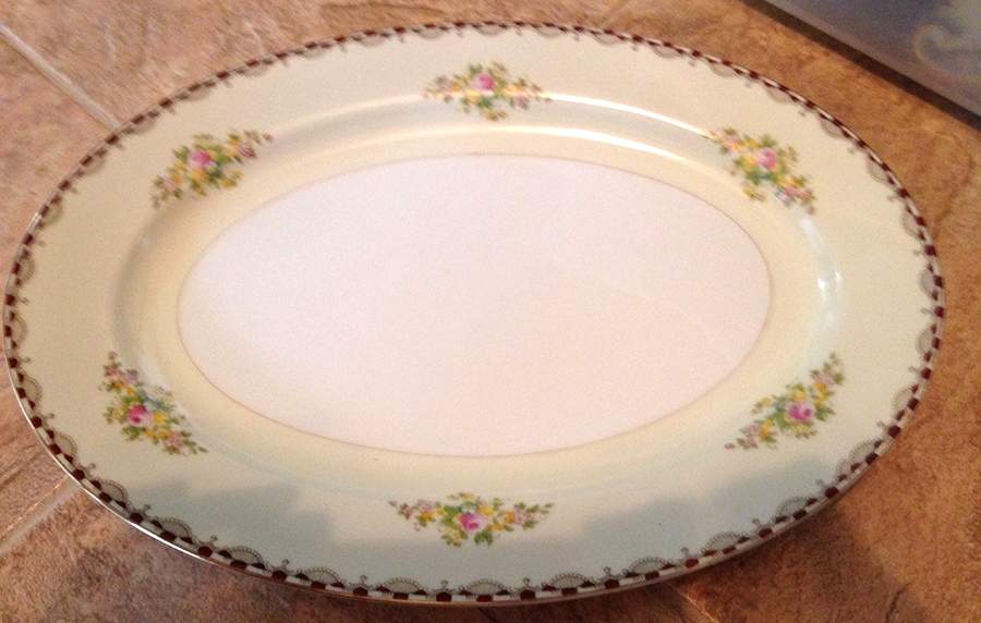 N1613A 14" Oval Serving Platter by Meito-1