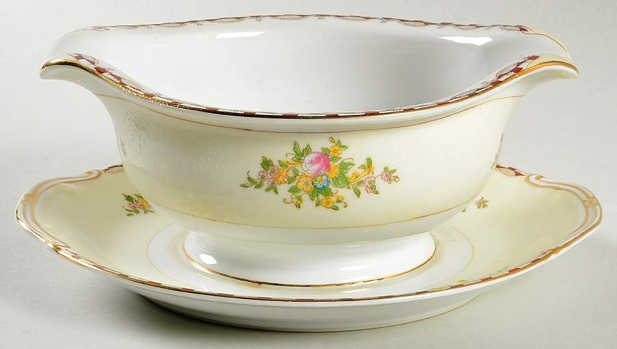 N1613A Gravy Boat with Attached Underplate by Meito-1