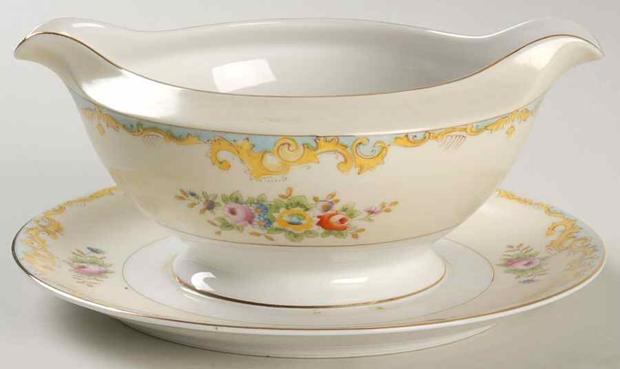 MEI8 Gravy Boat with Attached Underplate by Meito-1
